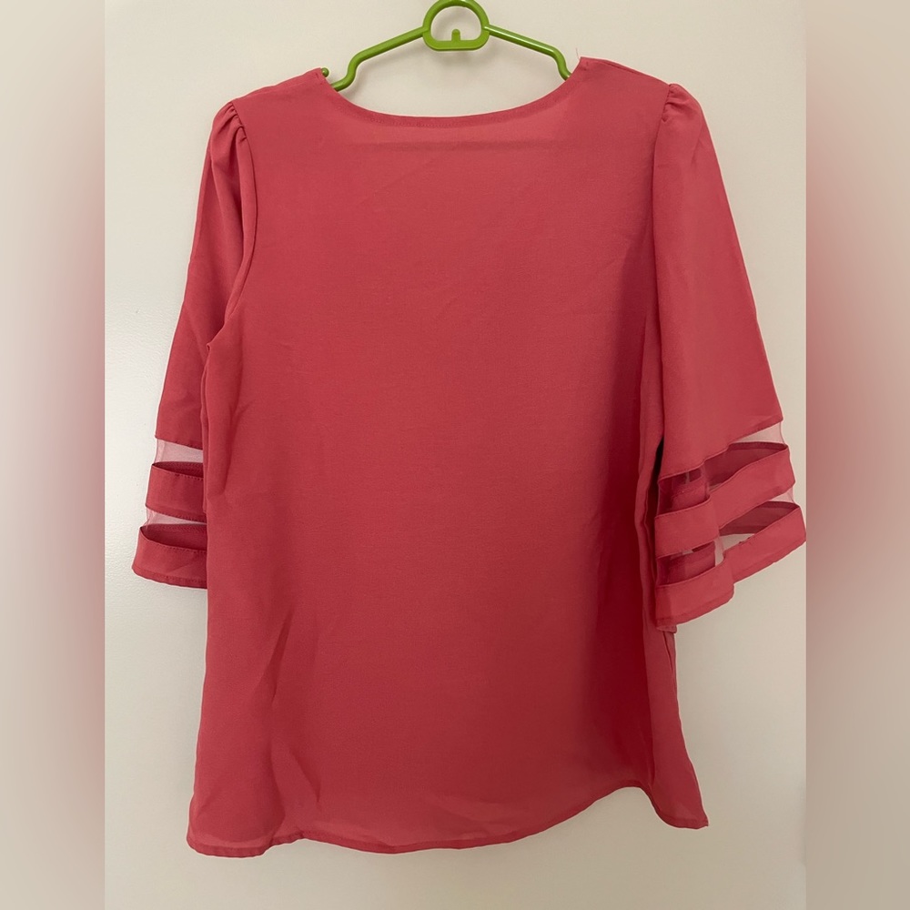 Amazon Brand Raspberry colored V Neck Blouse - Picture 2 of 2